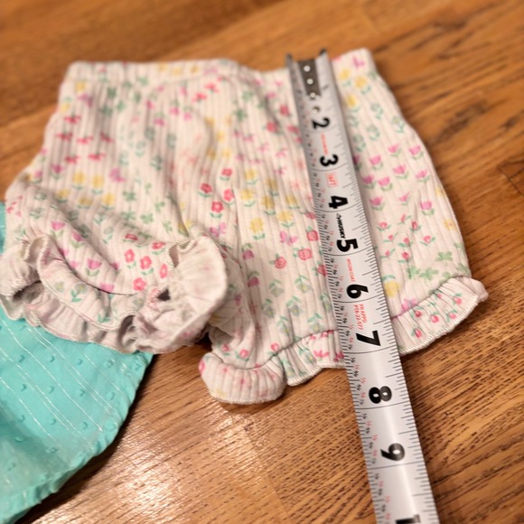 Little‎ Lass Baby Girls 12M Aqua Lace Flower top Ruffle Shorts Set Spring - Picture 10 of 11